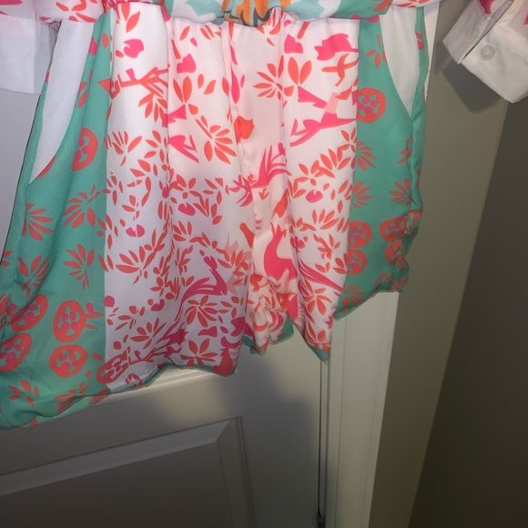 Spring romper with pockets! - Picture 4 of 4